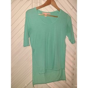 Rebellious One Teal Quarter length top